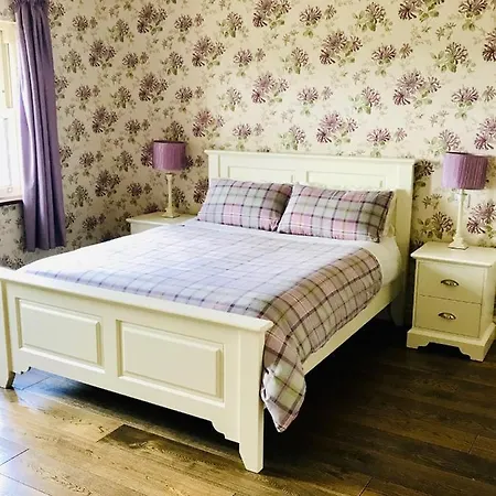 Highfield House, * Lahinch