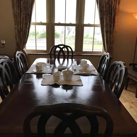 Highfield House, فندق مبيت وإفطار